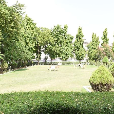โรงแรมลุมพินีอินเตอเนชั่นแนล พุทธคยา ภายนอก รูปภาพ